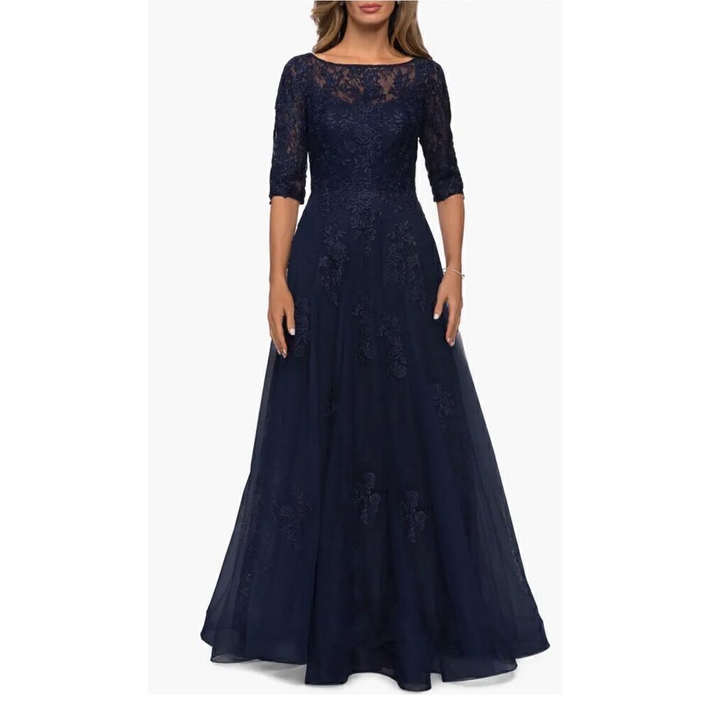 La Femme Floral Lace & Tulle Gown in Navy NWOT Size 6